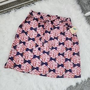 Bella Bird Floral waist tie skirt. Size XXL. New.
